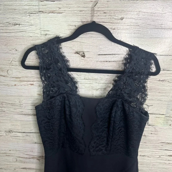 Tahari Arthur S. Levine Dress, 8 blue sheath lace - Picture 3 of 7